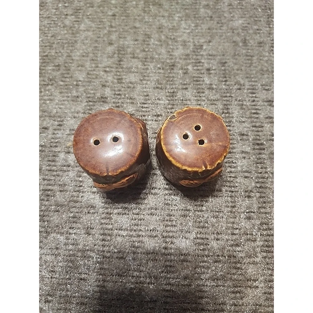 Vintage Kenmar South‎ Dakota Salt & Pepper Shakers